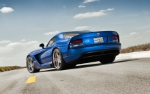  Dodge Viper SRT    